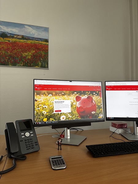 Arbeitsplatz mit Computer