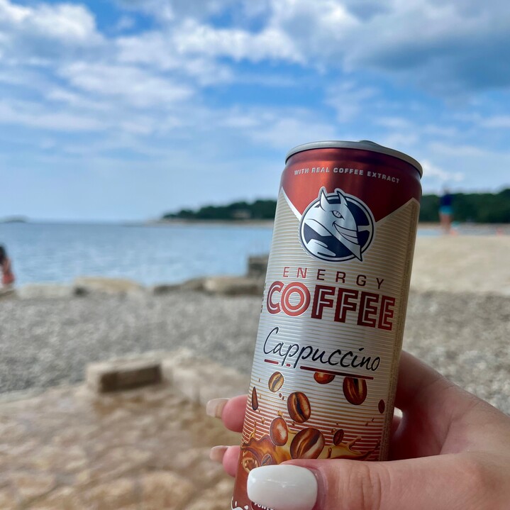 Cappuccino am Meer