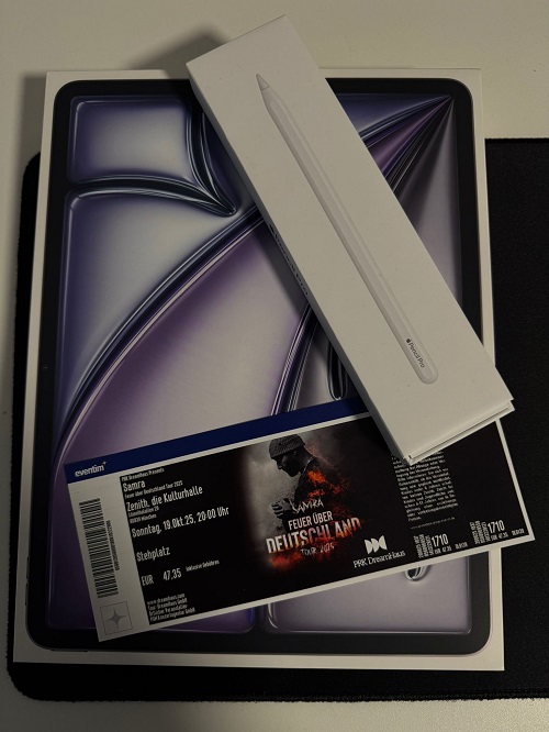 Auch Kaan hat sich ein neues iPad inklusive Apple Pencil und Konzertkarten für Samra gegönnt