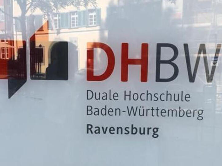 Eingangschild Duale Hochschule Ravensburg