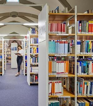 Bibliothek von innen der DHBW Ravensburg 