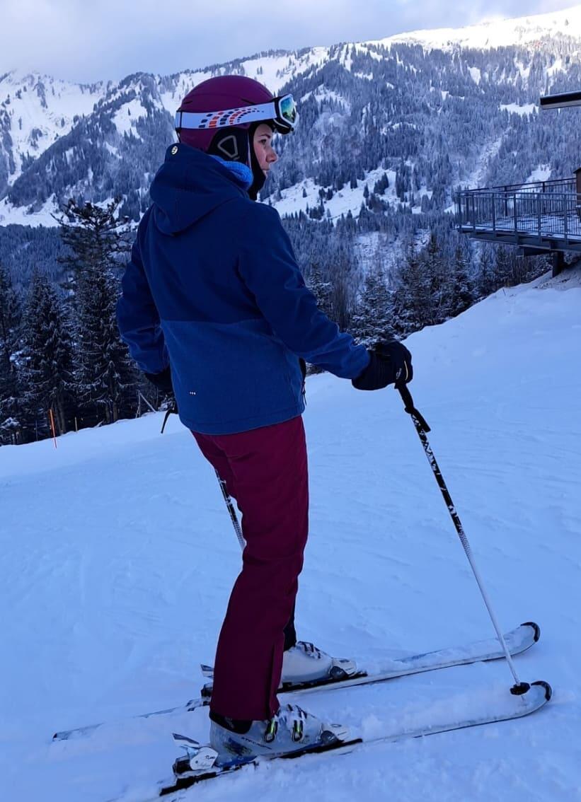 Johanna beim Skifahren 
