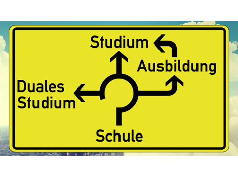 Studium vs. Ausbildung - zwei Wege, ein Ziel!