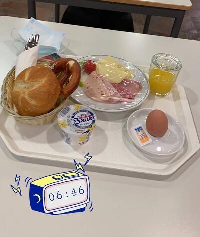 Frühstück in der Akademie