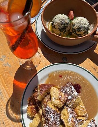 Leckerer Kaiserschmarrn und Knödel in der Gundhütte